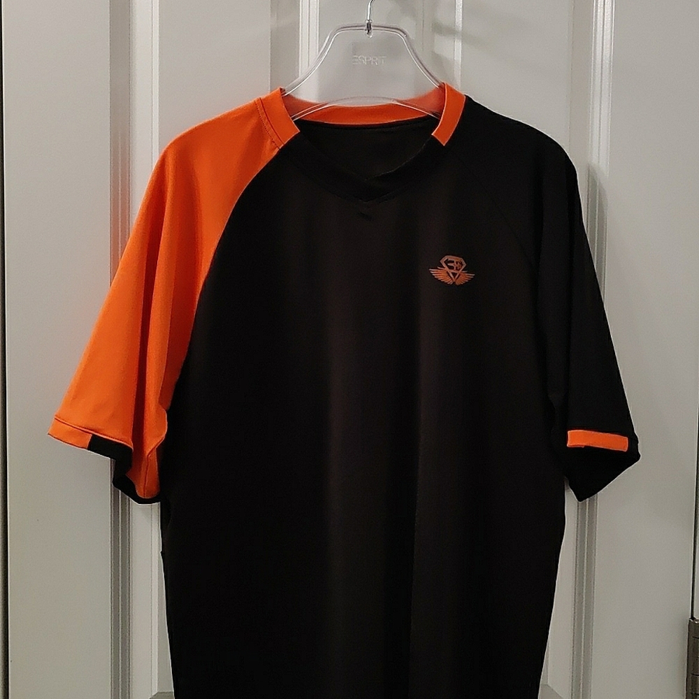 Body Engineers Men size XL Black orange